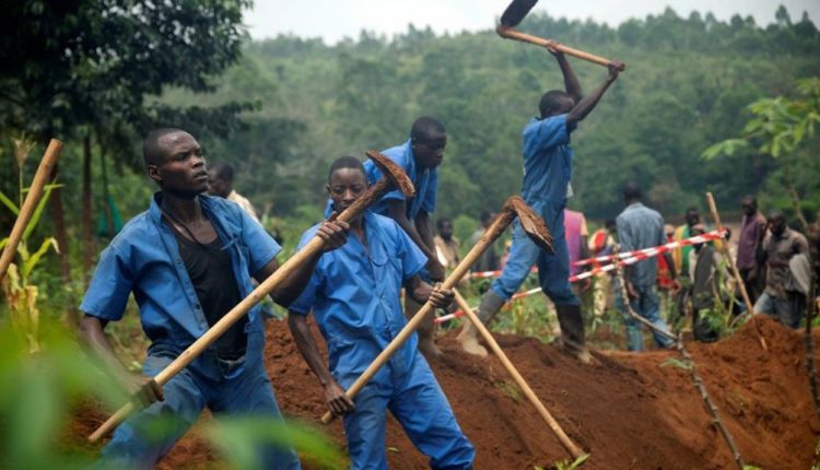 6000-bodies-found-horror-graves-burundi1